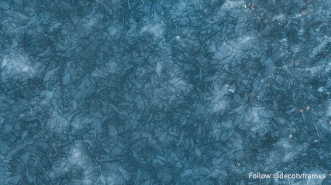 Gros plan de glace sur un lac gelé